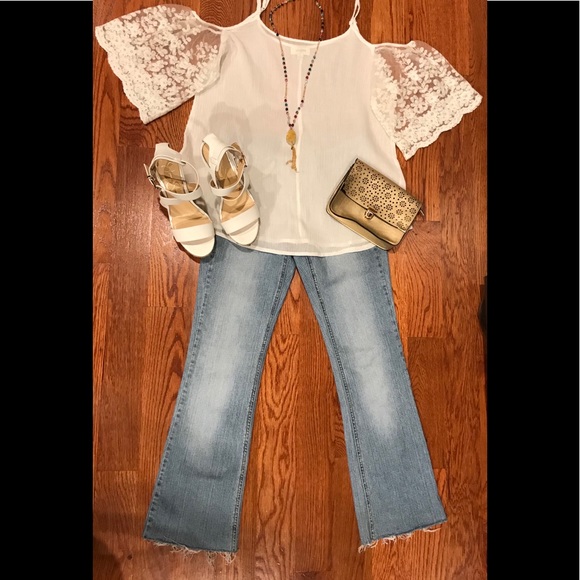 Fusion Light Wash Distressed Straight Leg Jeans Size 5 - Picture 4 of 8